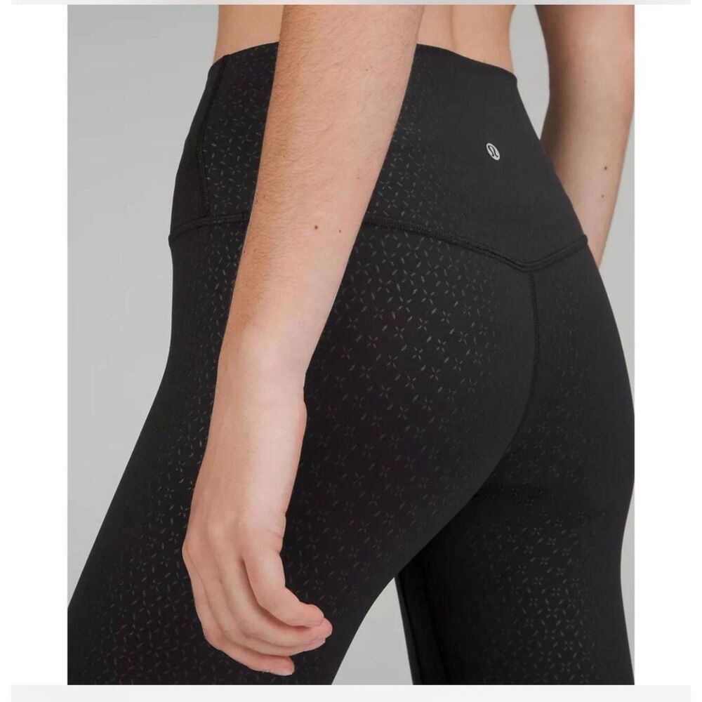 Lululemon Align High Rise Flare Pants 32" Black Formulate Emboss Size 4